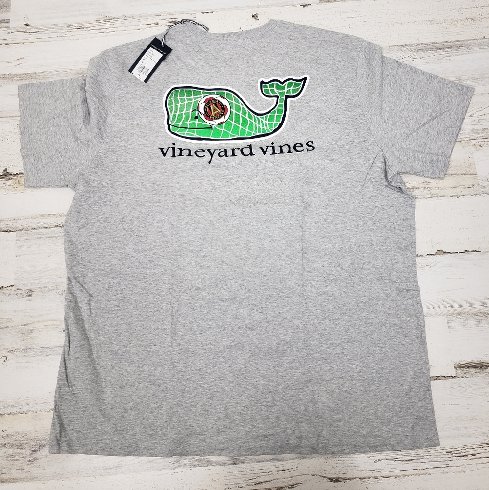 Vineyard vines Atlanta united FC soccer t-shirt